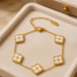 Ivora Clover Bracelet