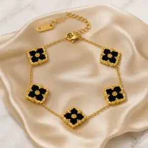 Noira Clover Bracelet