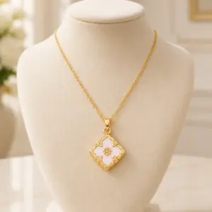 Ivora Clover Necklace